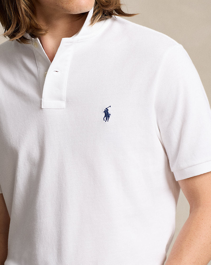 A icônica camisa polo de malha