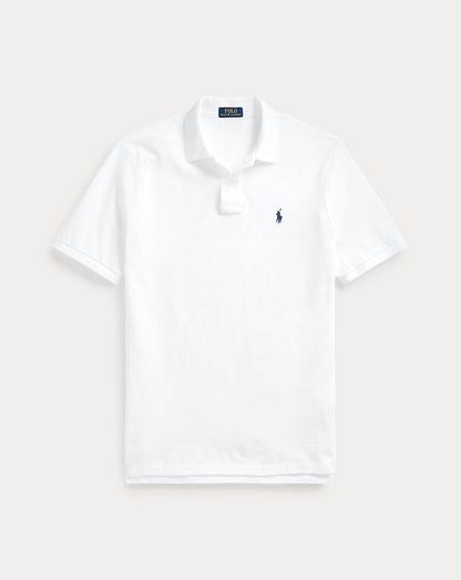 A icônica camisa polo de malha